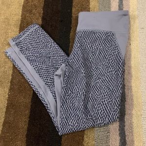 Women’s Under Armour Cropped Leggings